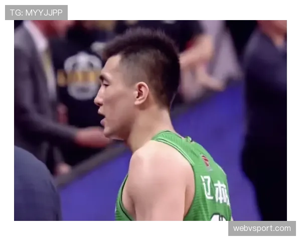 胡金秋吃顿饭的账单比我一个月房租还高，心态直接崩坏